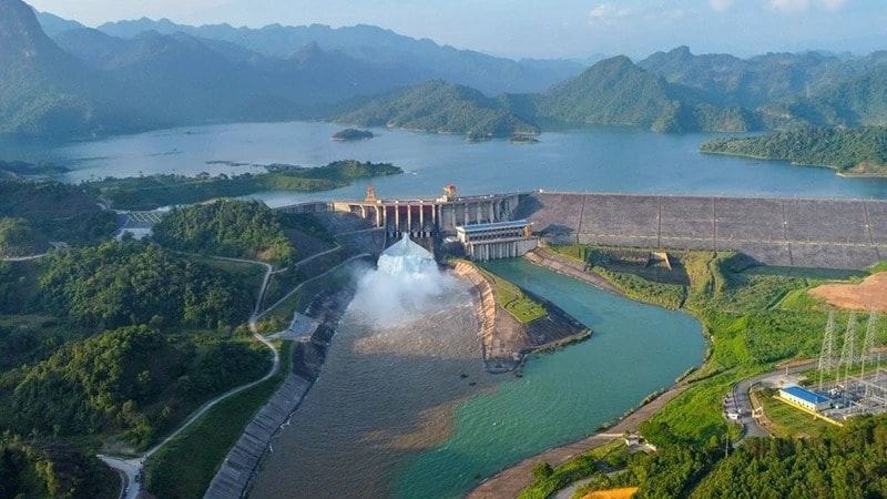 ho-thuy-dien-tuyen-quang.jpg